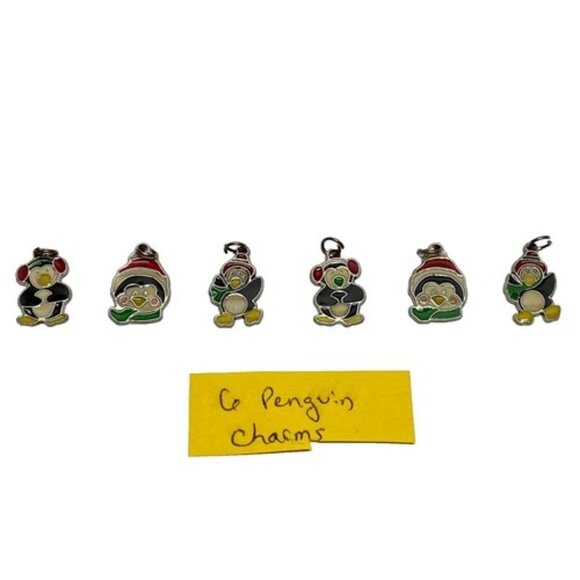 Vintage Holiday Penguins Charms 6 Set Red Green Black White Enamel Silver Tone - Picture 1 of 13